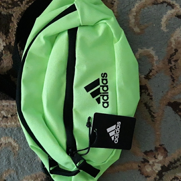 3x*Host Pick*Adidas cute fanny pack - Picture 6 of 12
